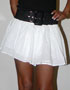 jupe blanche  volants en location