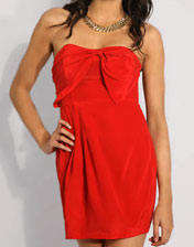 location robe bustier rouge en soie